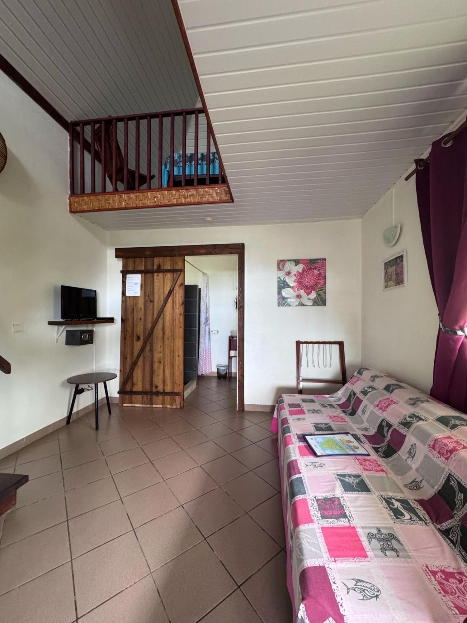 Fare Arana Moorea Guesthouse Atiha Rum bild