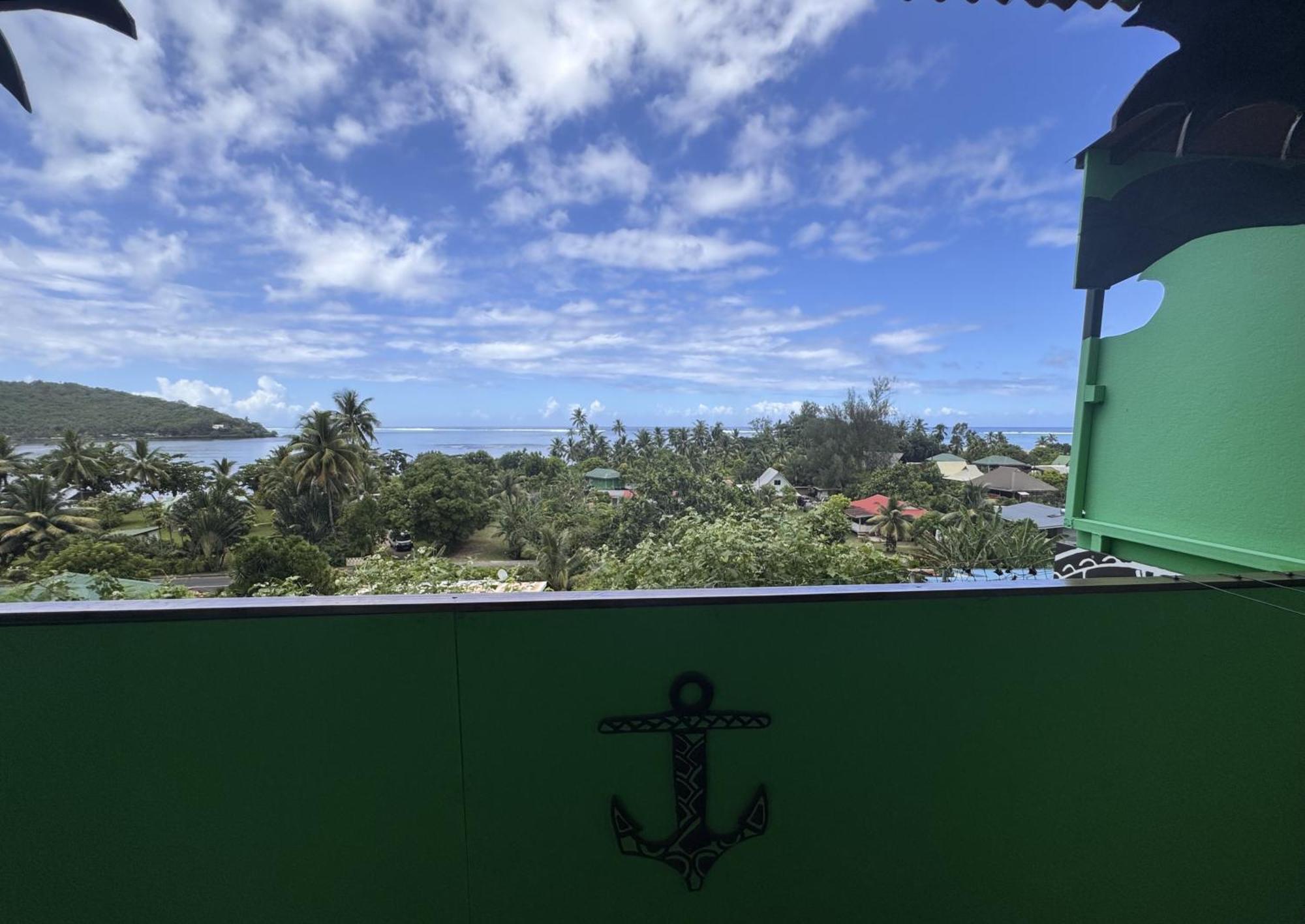 Fare Arana Moorea Guesthouse Atiha Exteriör bild